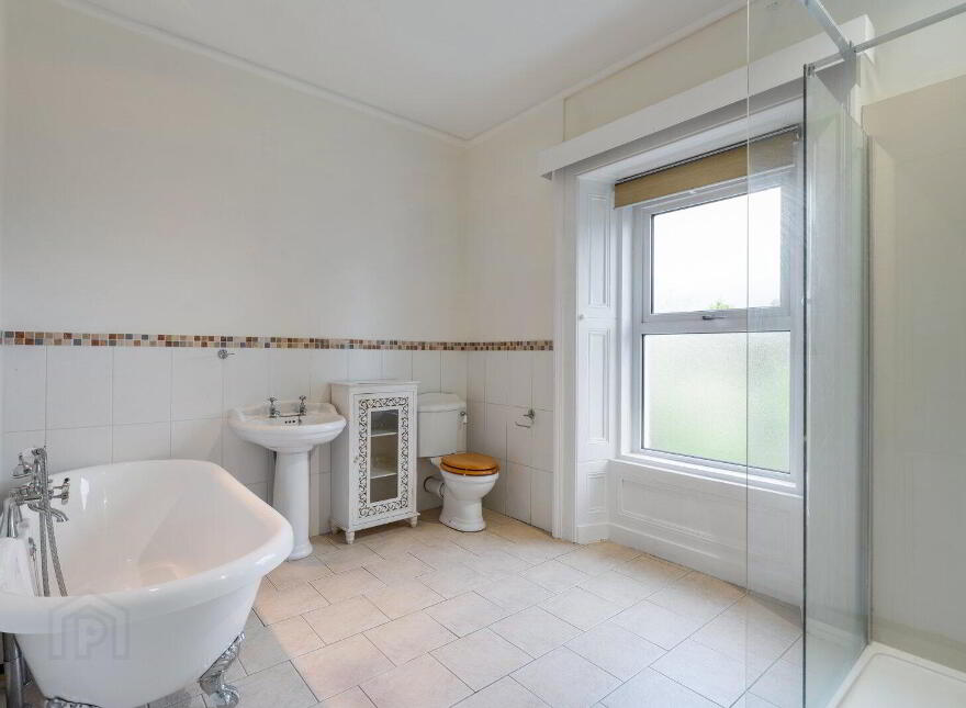 18 Church Road, Ballynahinch, BT24 8LP