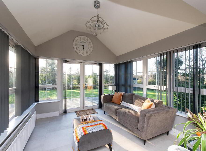 17 Glen Road, Dromore, BT25 1JX