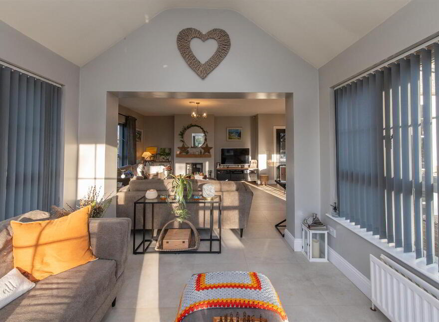 17 Glen Road, Dromore, BT25 1JX