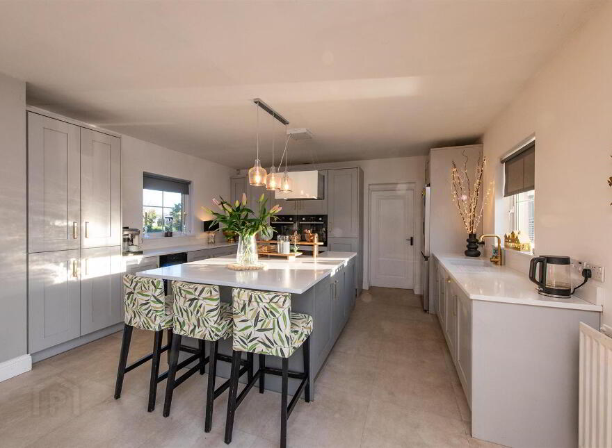 17 Glen Road, Dromore, BT25 1JX