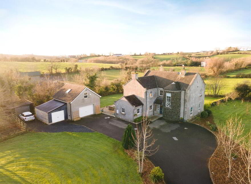 17 Glen Road, Dromore, BT25 1JX