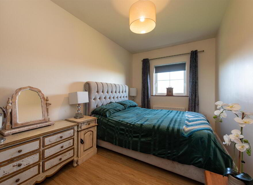 17 Glen Road, Dromore, BT25 1JX