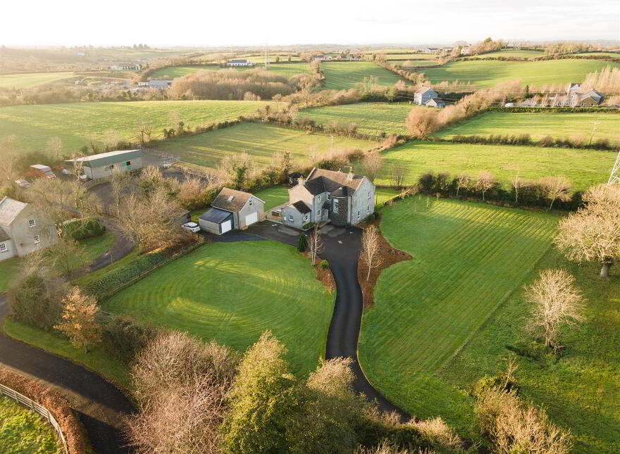 17 Glen Road, Dromore, BT25 1JX