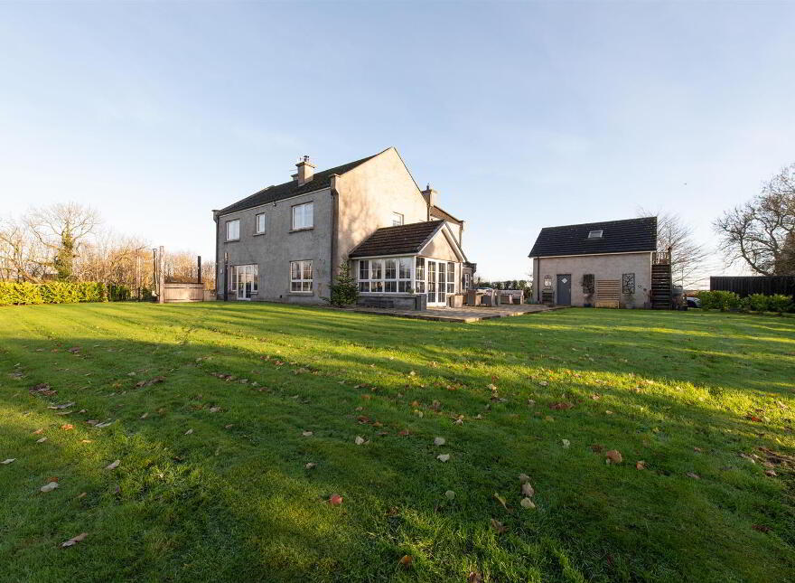 17 Glen Road, Dromore, BT25 1JX