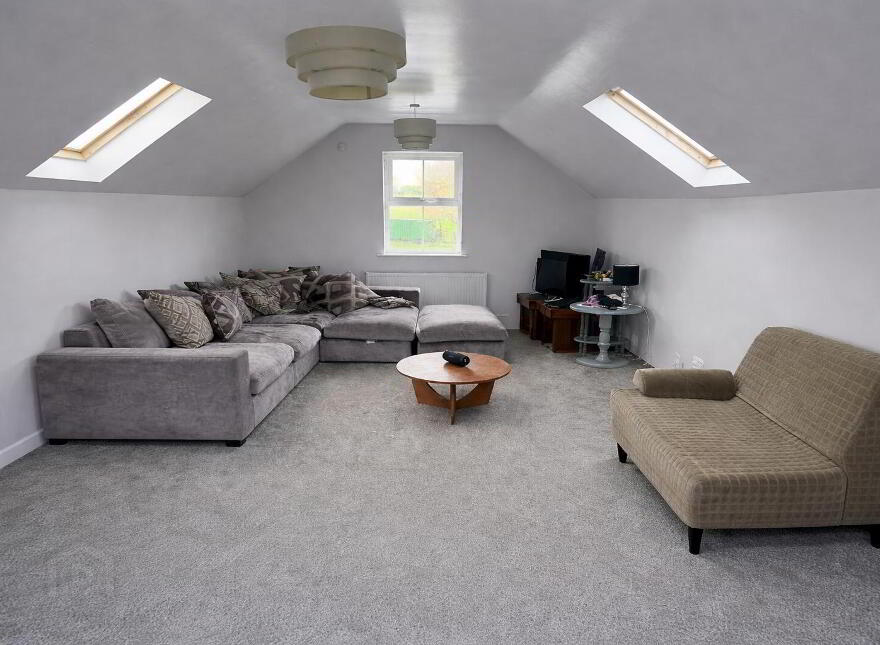17 Glen Road, Dromore, BT25 1JX