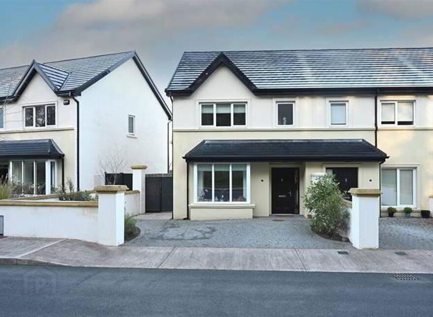 165 Drakes Point, Crosshaven