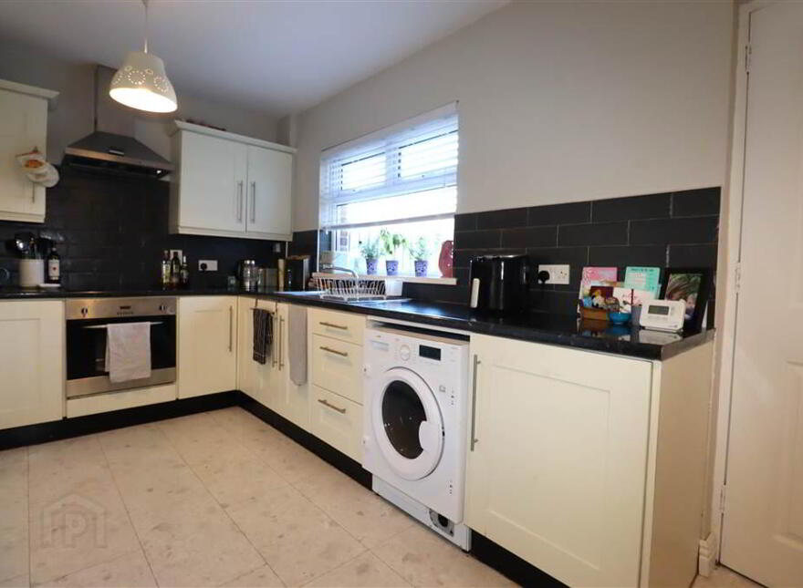 4 Ward Avenue, Warren Gardens, Lisburn, BT28 1EF