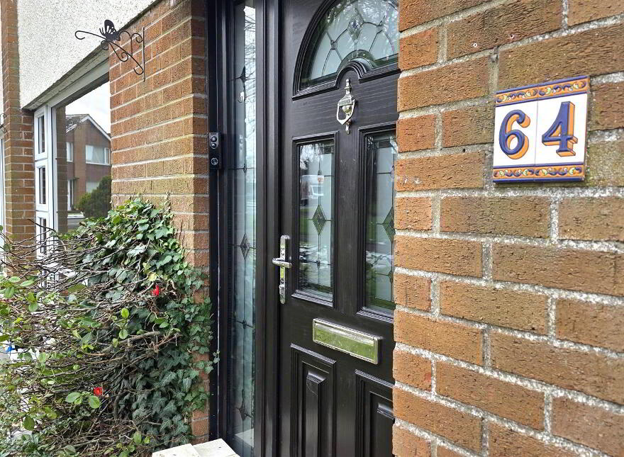 64 Alderpark, Antrim, BT41 1JU
