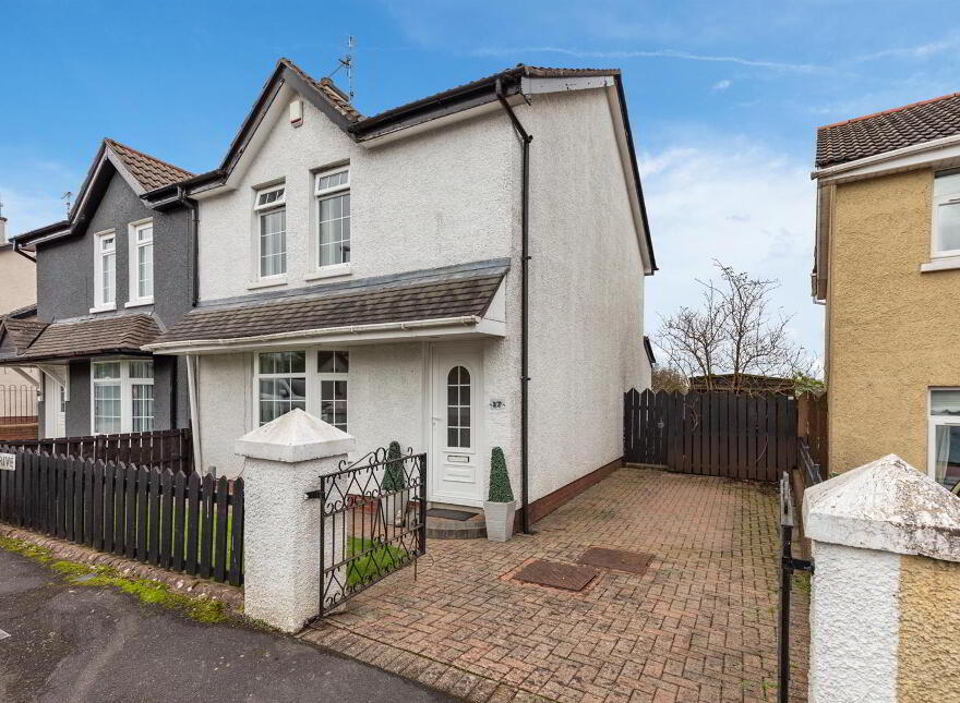 17 Altan Drive, Stewartstown Road, Belfast, BT17 0UD