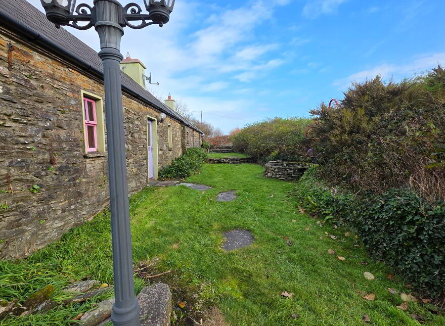 Poulnacalee, Church Cross, Skibbereen, P81CH74