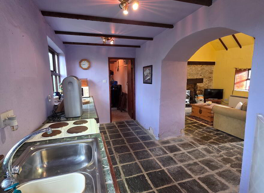 Poulnacalee, Church Cross, Skibbereen, P81CH74