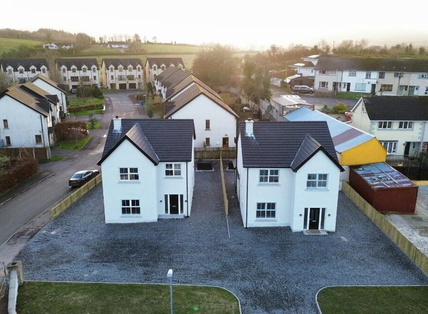 2 Creaghmore Glen, Drumquin, Omagh, BT78 4UH
