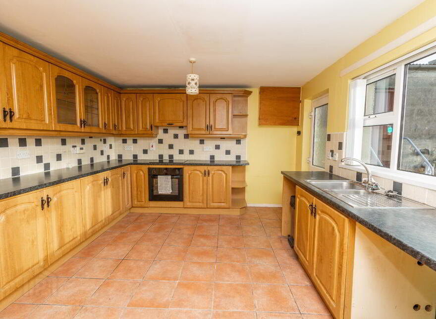 48 Longstone Road, Annalong, Newry, BT34 4UU