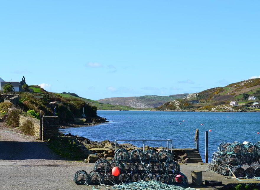 5 Les Mouettes Apartments, Crookhaven, P81A293