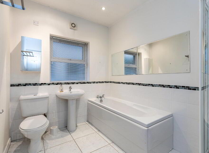 Apartment 7 Kingsleigh 31B Kings Road, Belfast, BT5 6JG