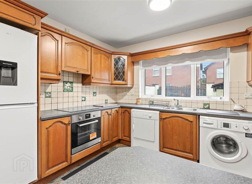 Bedroom 2, 10a Clonavon Terrace, Ballymena, BT43 5BE