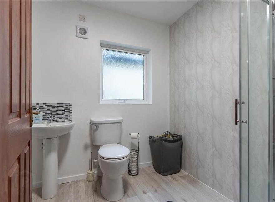 Bedroom 2, 10a Clonavon Terrace, Ballymena, BT43 5BE