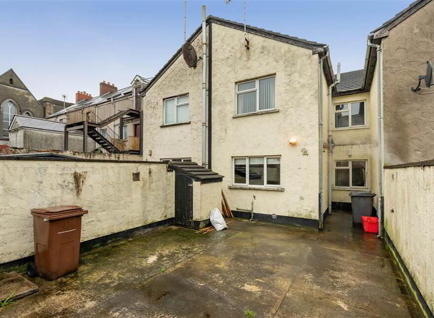 Bedroom 2, 10a Clonavon Terrace, Ballymena, BT43 5BE
