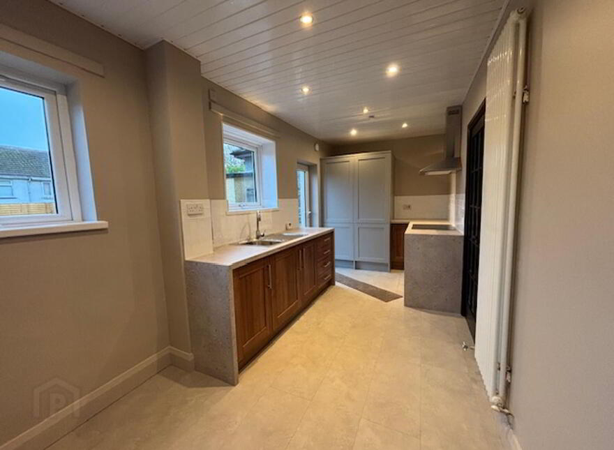 9 The Green, Holywood, BT18 9DW