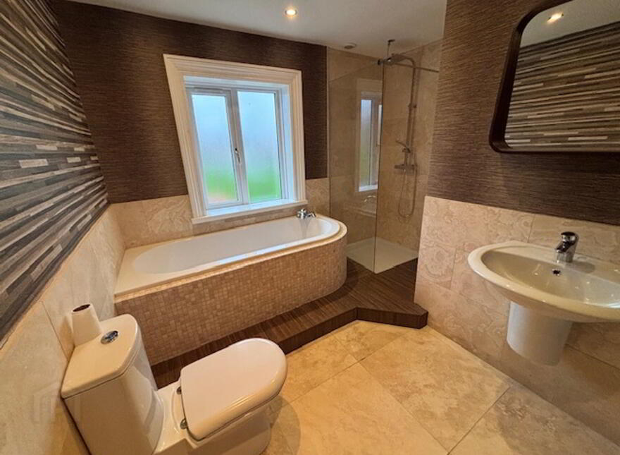 9 The Green, Holywood, BT18 9DW