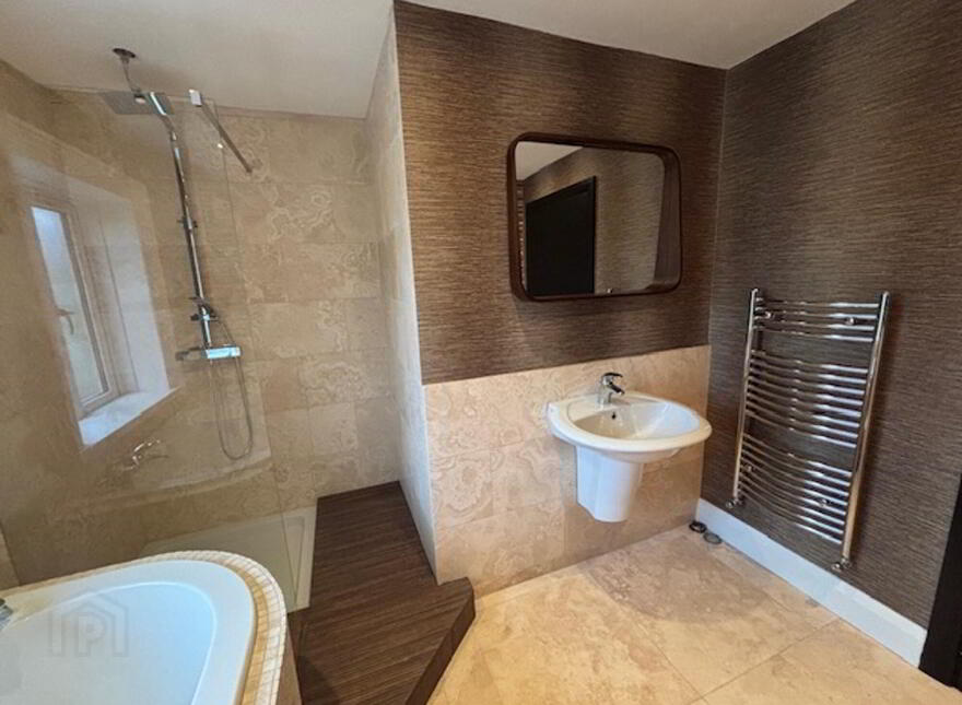 9 The Green, Holywood, BT18 9DW