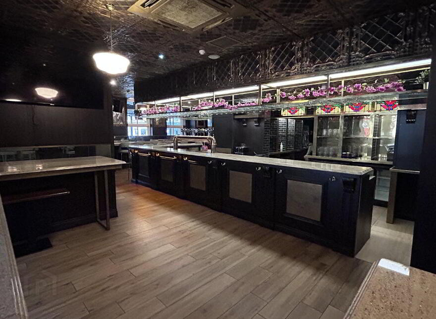 Dukes Hotel, 65-67 University Street, Belfast, BT7 1HL