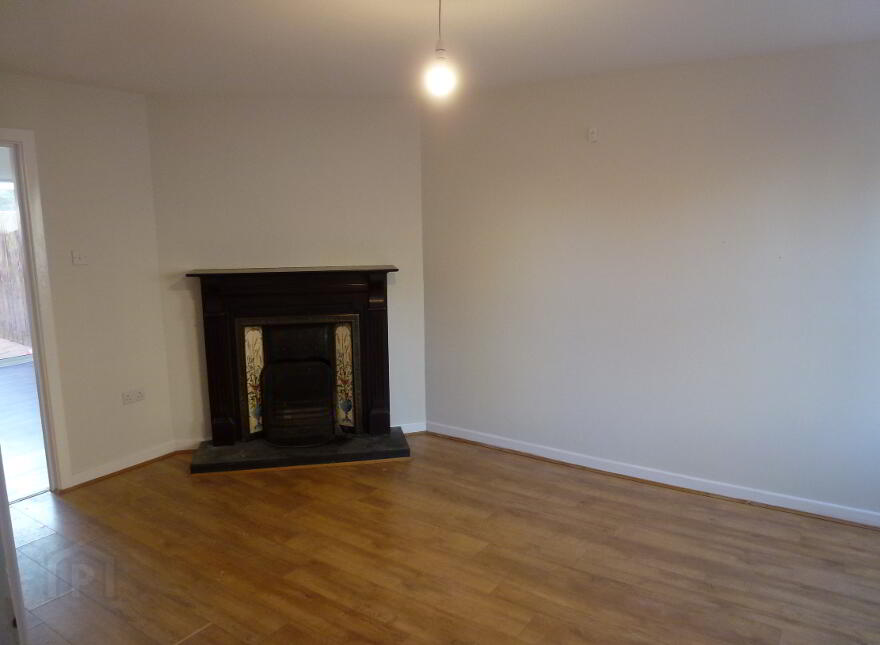 6b Market Street, Crossgar, BT30 9ED