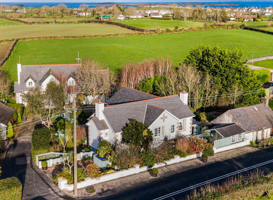 47 Newtownards Road, Donaghadee, BT21 0PY