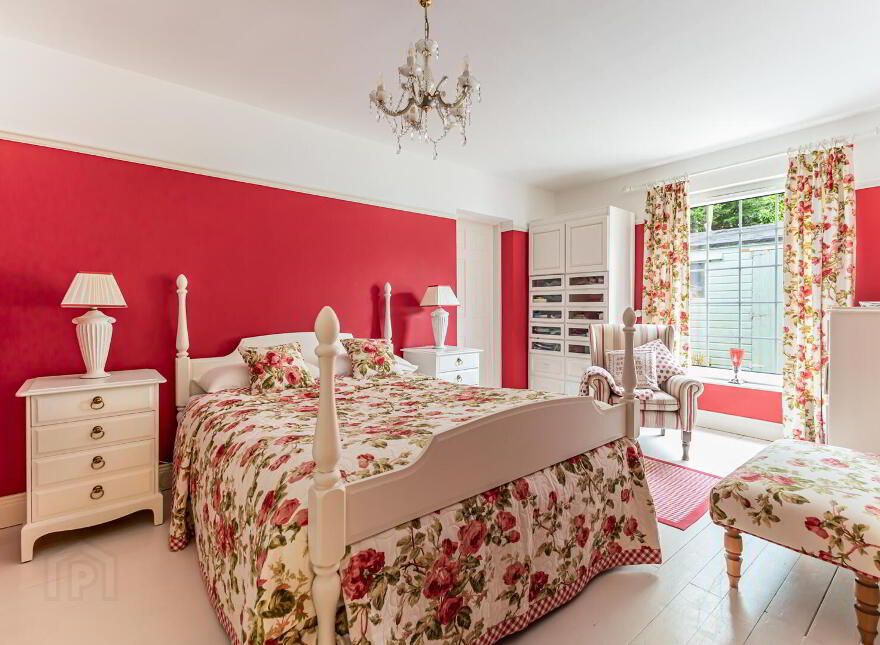 47 Newtownards Road, Donaghadee, BT21 0PY