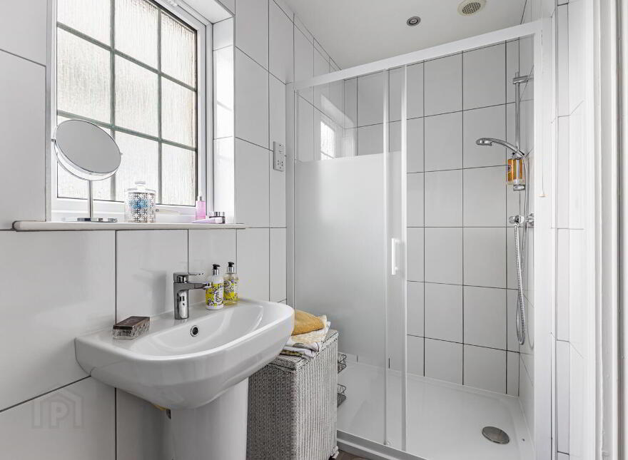 47 Newtownards Road, Donaghadee, BT21 0PY