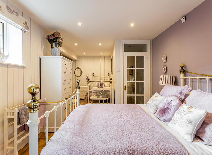 47 Newtownards Road, Donaghadee, BT21 0PY