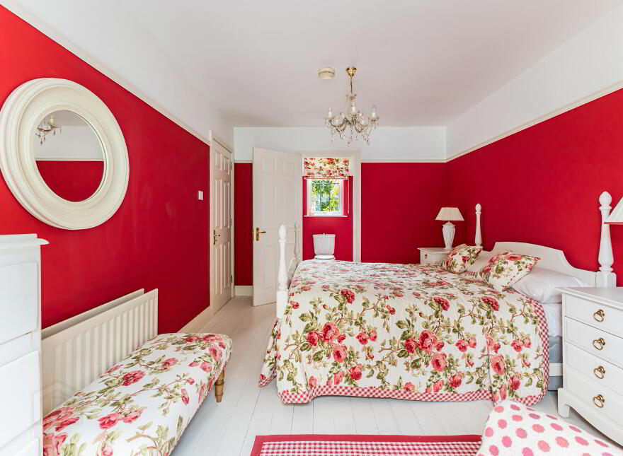 47 Newtownards Road, Donaghadee, BT21 0PY