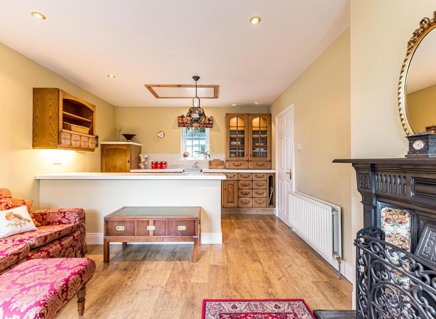 47 Newtownards Road, Donaghadee, BT21 0PY