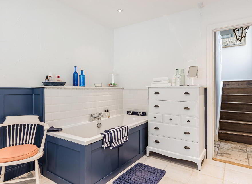 47 Newtownards Road, Donaghadee, BT21 0PY