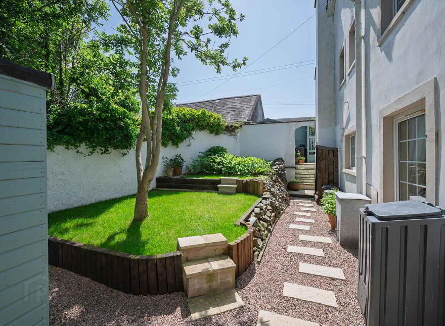 47 Newtownards Road, Donaghadee, BT21 0PY