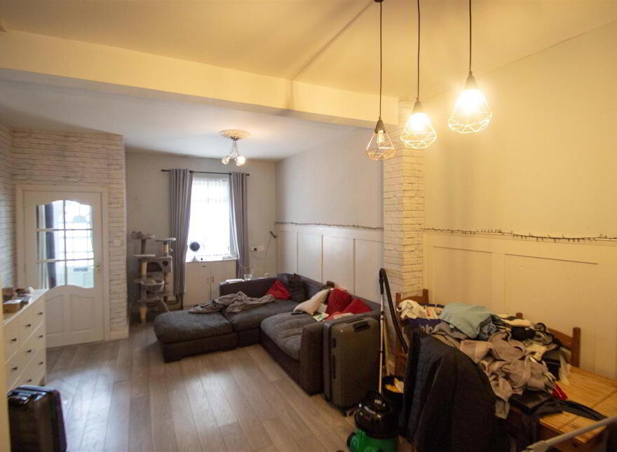 35 Springfield Avenue, Belfast, BT12 7BA photo 3