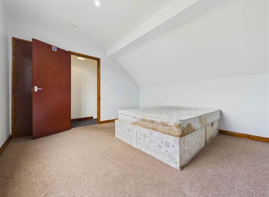 20 Harrogate Street, Belfast, BT12 7AT