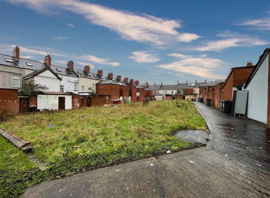 20 Harrogate Street, Belfast, BT12 7AT