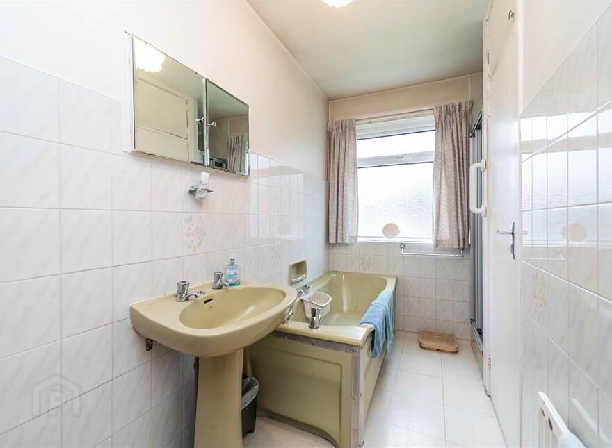 3 Cherryvalley Green, Belfast, BT5 6PX