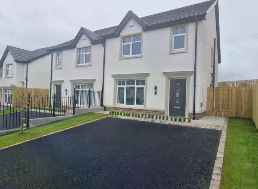 Crieve Mor Avenue, Letterkenny
