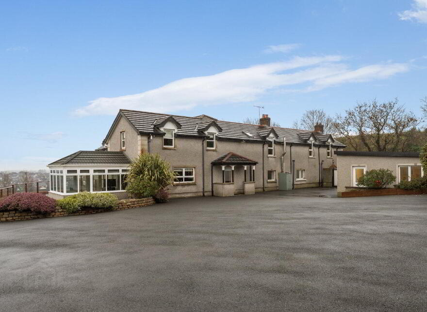 81 Hillsborough Road, Carryduff, Belfast, BT8 8HT