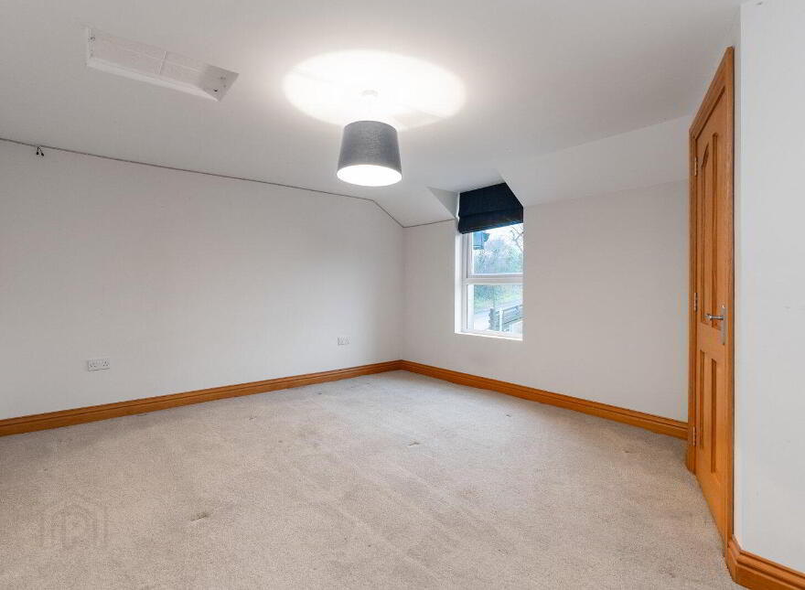 81 Hillsborough Road, Carryduff, Belfast, BT8 8HT