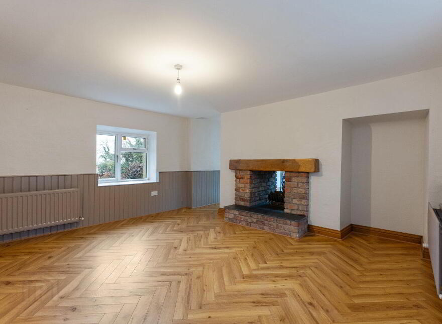 81 Hillsborough Road, Carryduff, Belfast, BT8 8HT