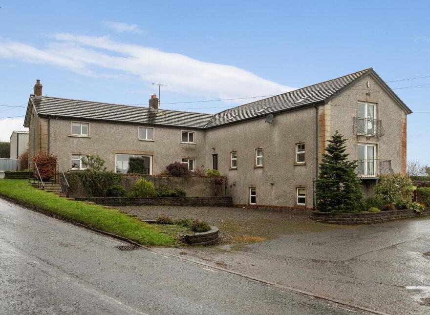 81 Hillsborough Road, Carryduff, Belfast, BT8 8HT