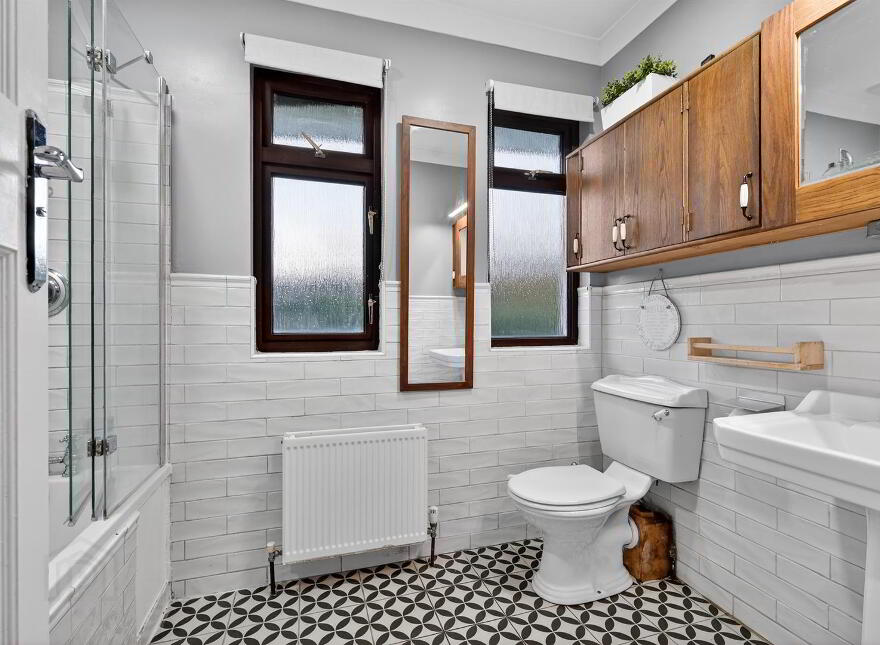 141 Stockmans Lane, Belfast, BT9 7JE