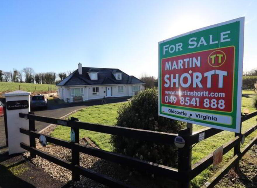 Crosserlough, Ballyjamesduff, A82E3Y2