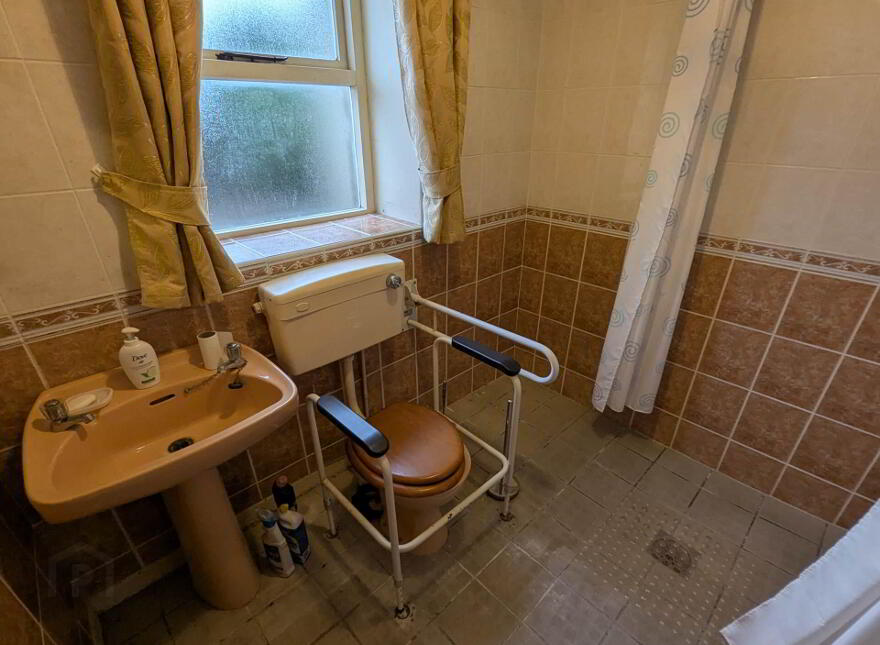 Station House, Railway Street, Belcoo, Enniskillen, BT93 5FJ
