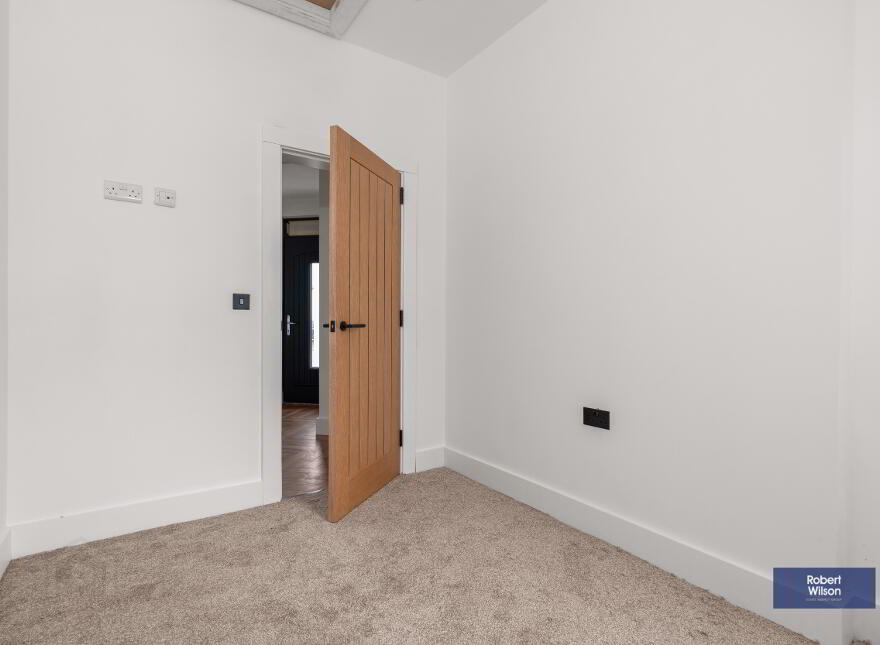 11 Lurgan Road, Moira, BT67 0LX