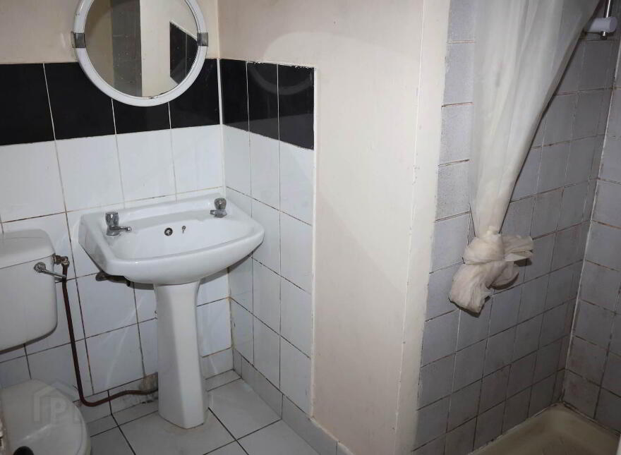 Apt 1 & 2, Upper Limerick Street, Roscrea, E53CP27