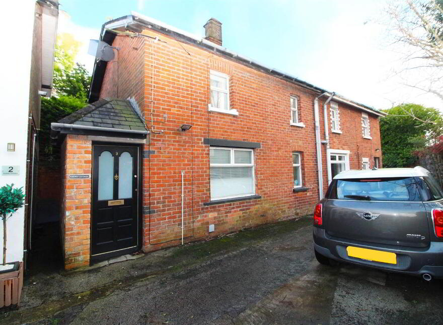 3 Railway Cottages, Off Upper Station Road, Greenisland, Carrickfergus, BT38 8RB